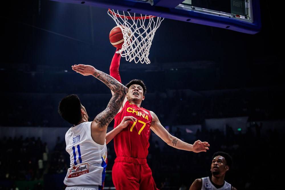 湖人迎来三连胜升至西区第四 距离第二仅差0.5个胜场NBA季中锦标赛半决赛，湖人以133-89狂胜鹈鹕，杀进决赛将对阵步行者。